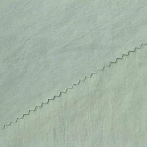 Vải pha nylon dệt thoi, định lượng 120 GSM, khổ rộng 145 cm